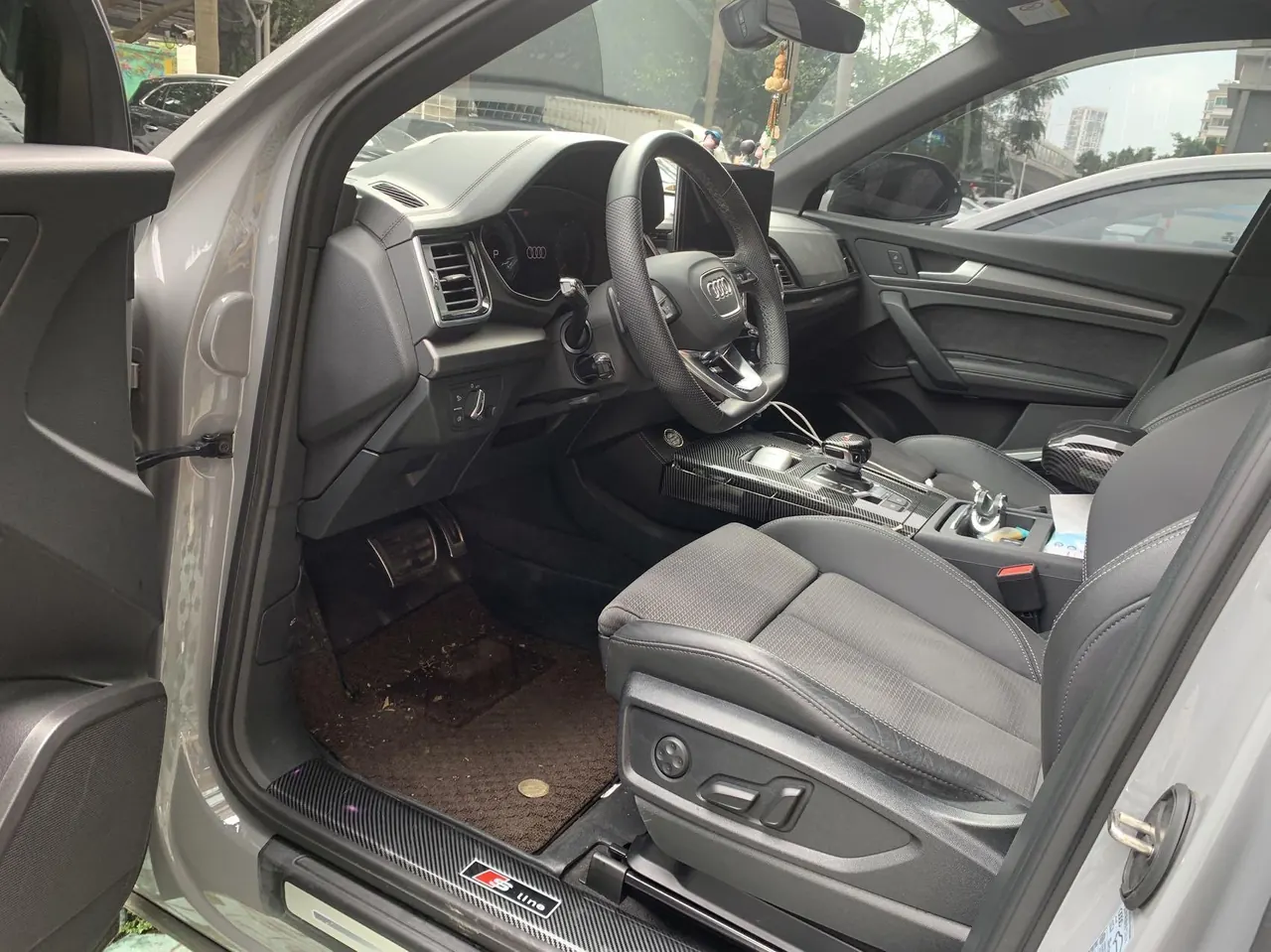 Audi 2022 Q5L Sportback 2.0TFSI 40TFSI RS Kit Burning Speed (Modified) Automatic Gear 2