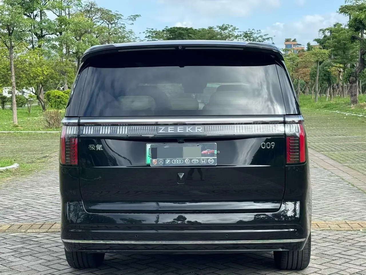 Zeekr 2024 Zeekr 009 7-seat aisle version 108kWh automatic gear 5