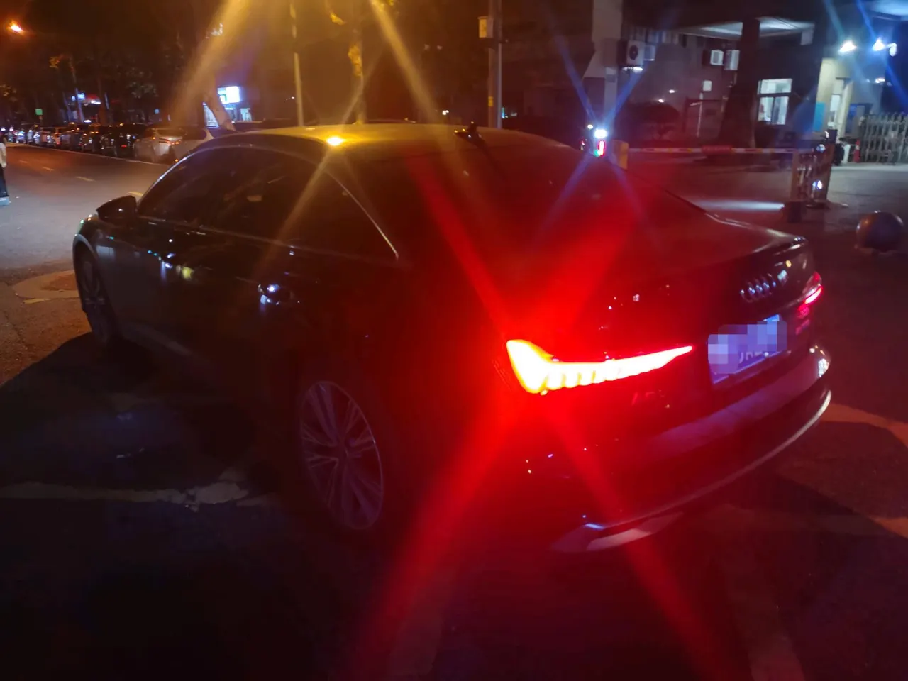 Audi 2025 A6L 2.0TFSI 45TFSI Selected Dynamic (Modified) Automatic Gear 3