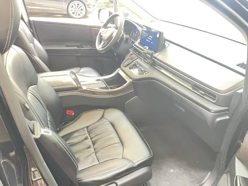 Honda 2022 Odyssey Hybrid 2.0 Stepless Sharp and Pleasant Edition Automatic Gear 10