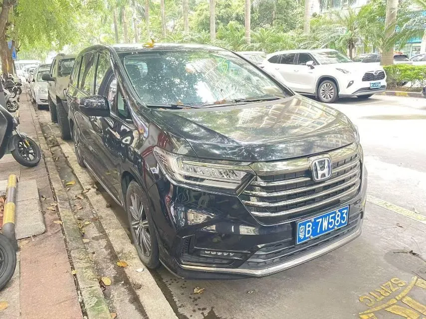 Honda 2022 Odyssey Hybrid 2.0 Stepless Sharp and Pleasant Edition Automatic Gear 3