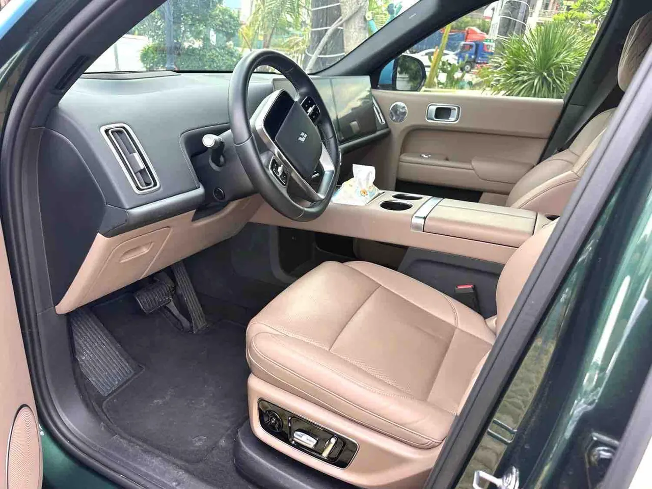 Li 2025 L9 Ultra Smart Refresh Edition Automatic Transmission 3