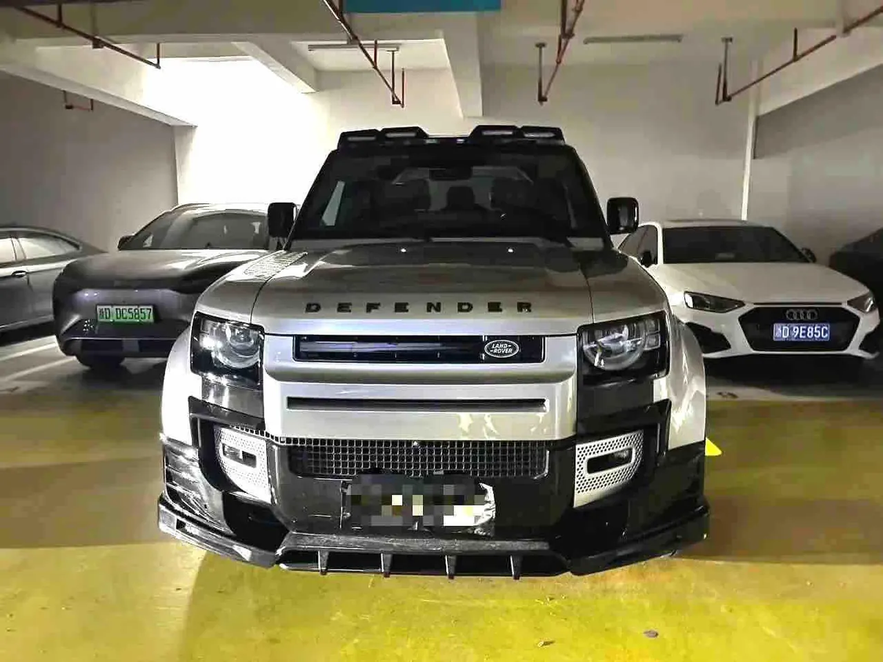 Land Rover Guard (Imported) 2022 Guard 90 48V 3.0T P400 XS Automatic Gear 4