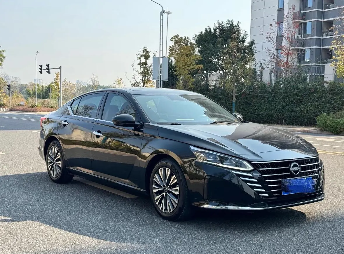 Nissan 2022 Teana 2.0 stepless XL-Upr premium version automatic gear 3