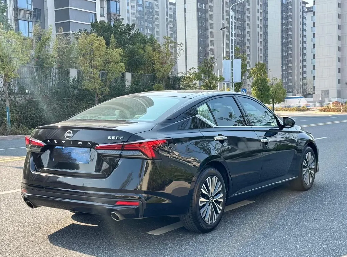 Nissan 2022 Teana 2.0 stepless XL-Upr premium version automatic gear 4