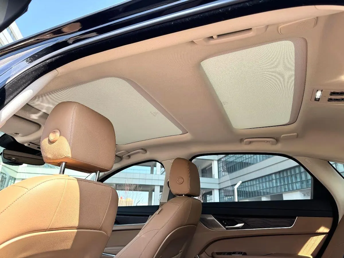 Jaguar 2024 XFL 2.0T P 12500.00g Drive Enjoy Deluxe Edition Automatic Gear 6