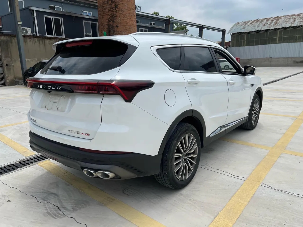 Jetour 2024 X70 PLUS 1.5T Champion Edition MAX5 Automatic Gear 3