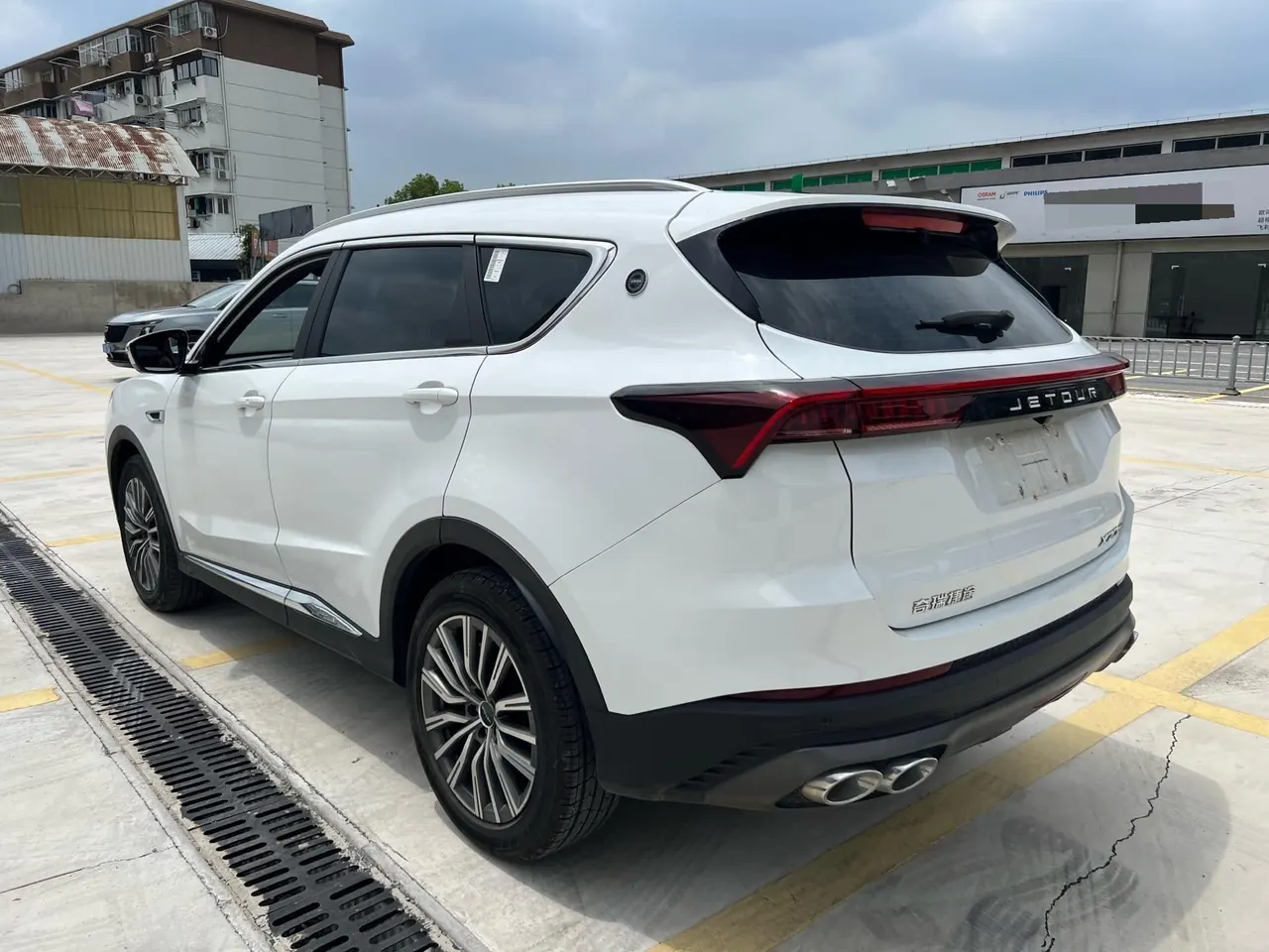 Jetour 2024 X70 PLUS 1.5T Champion Edition MAX5 Automatic Gear 4