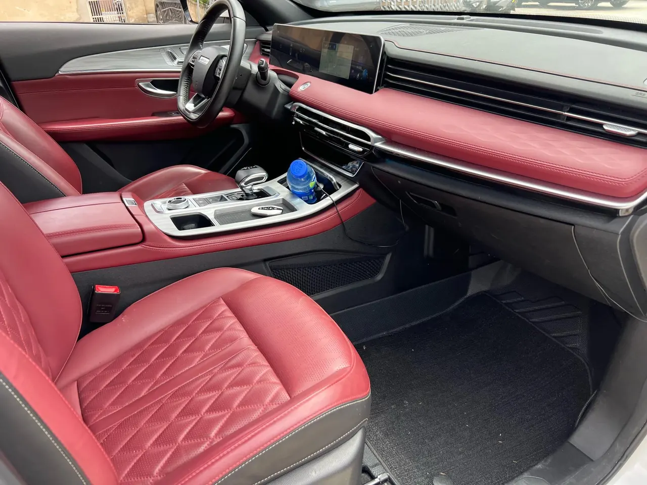 Jetour 2024 X70 PLUS 1.5T Champion Edition MAX5 Automatic Gear 6