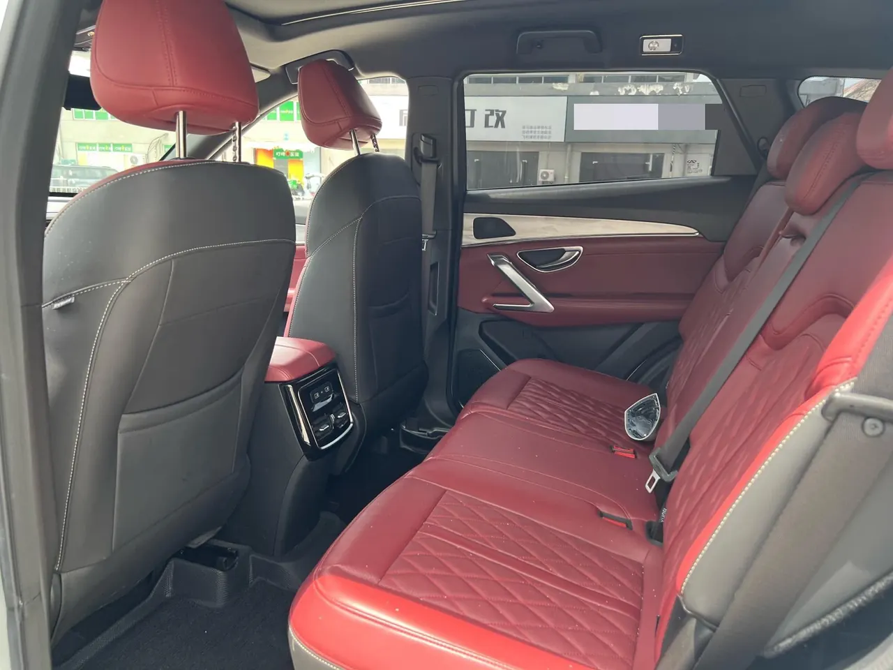 Jetour 2024 X70 PLUS 1.5T Champion Edition MAX5 Automatic Gear 7