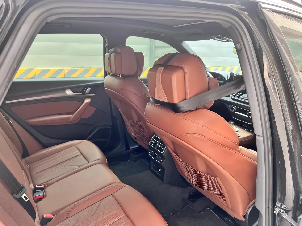 Audi 2025 Q5L 2.0TFSI 40TFSI 45th Anniversary Collection Edition Quattro Deluxe Dynamic Automatic 8