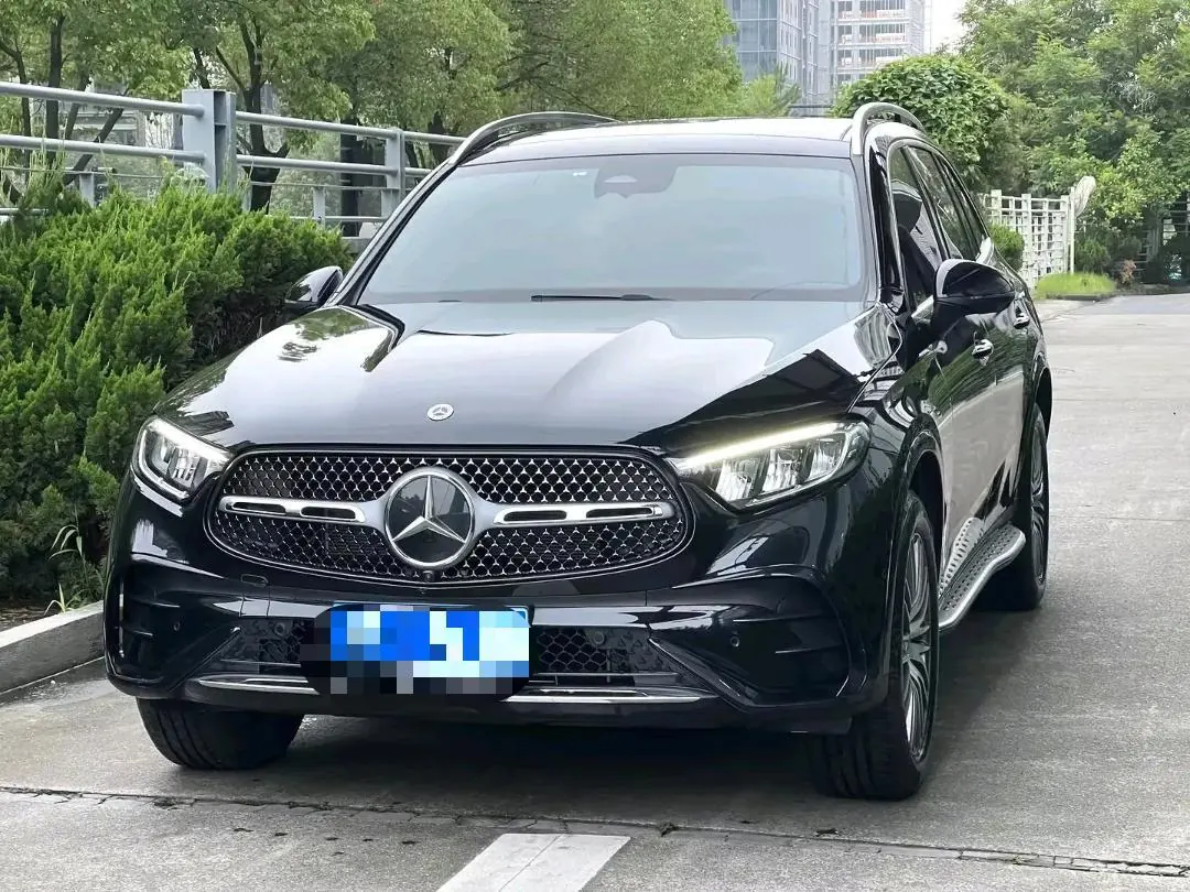 Mercedes Benz 2025 GLC 300 L 4MATIC 48V 2.0T dynamic 5-seat automatic gear - View 1