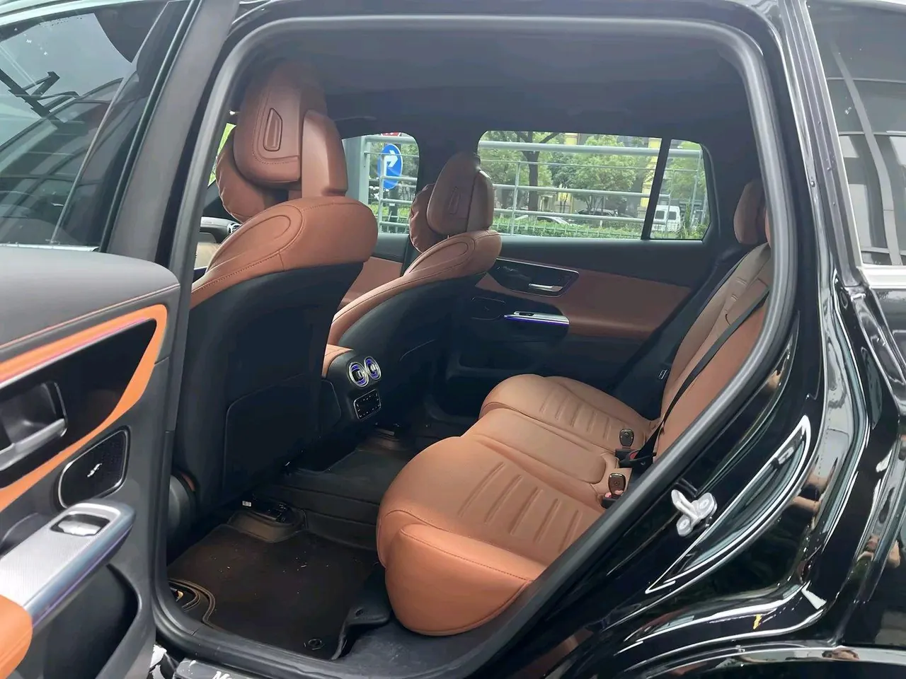 Mercedes Benz 2025 GLC 300 L 4MATIC 48V 2.0T dynamic 5-seat automatic gear 9