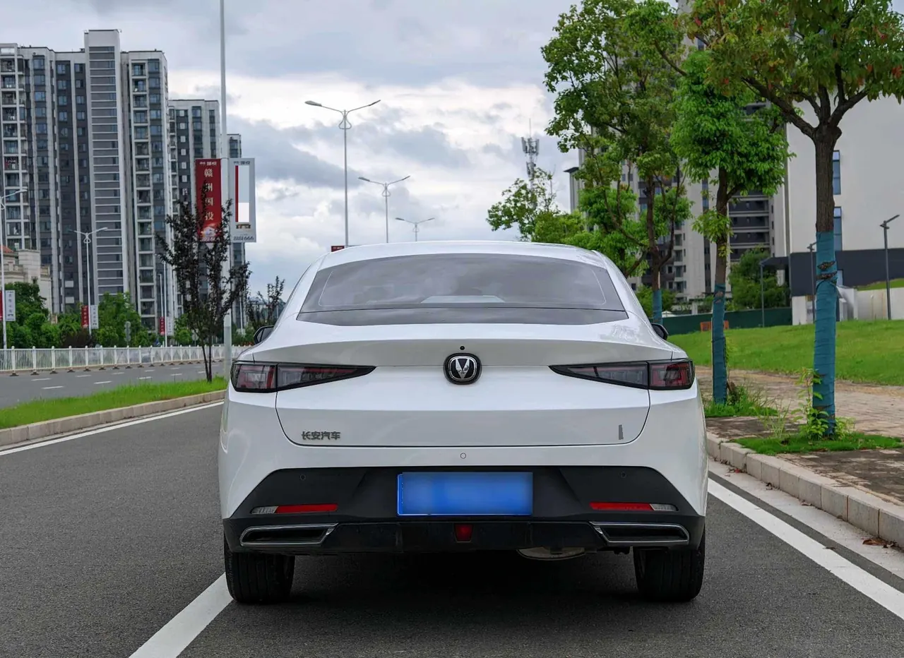 ChangAn 2024 Yidong 1.5TGDI Honorable Automatic Gear 3