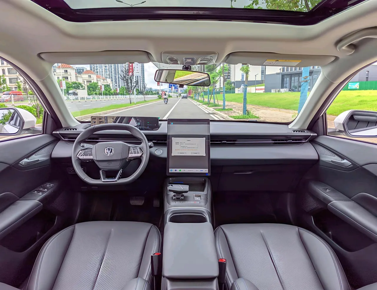 ChangAn 2024 Yidong 1.5TGDI Honorable Automatic Gear 7