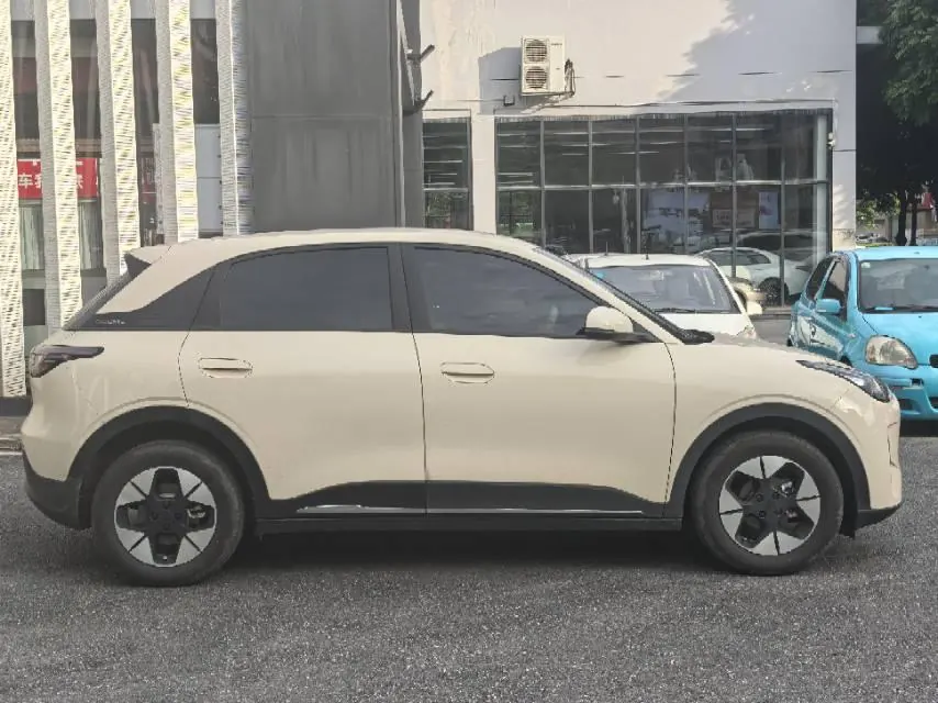 Geely 2025 Star Wish UP 410km Discovery Edition Automatic Gear 3