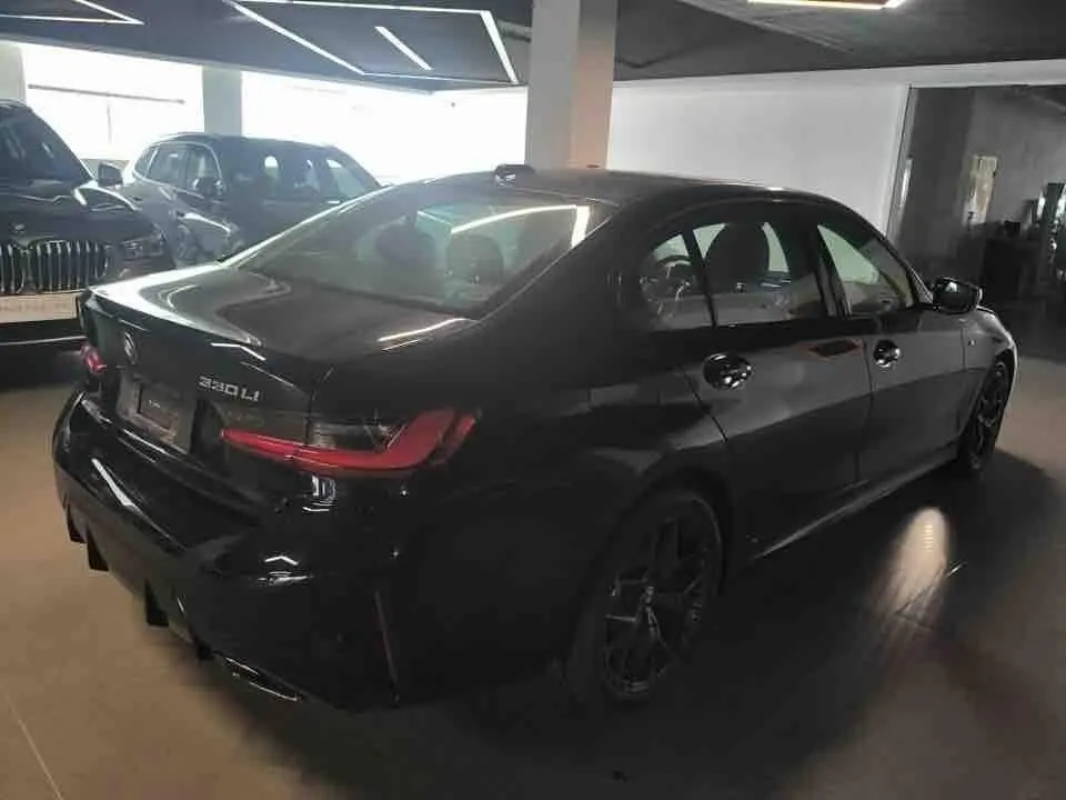 BMW 3 Series 2025 330Li 2.0T M Sports Obsidian Night Suit Automatic Gear 4