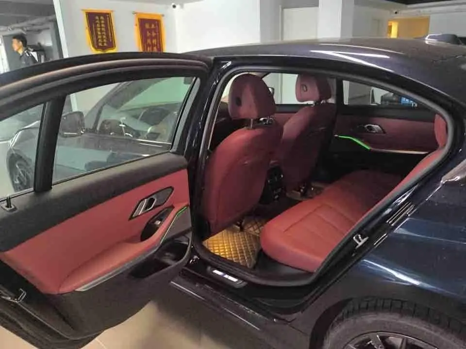 BMW 3 Series 2025 330Li 2.0T M Sports Obsidian Night Suit Automatic Gear 6