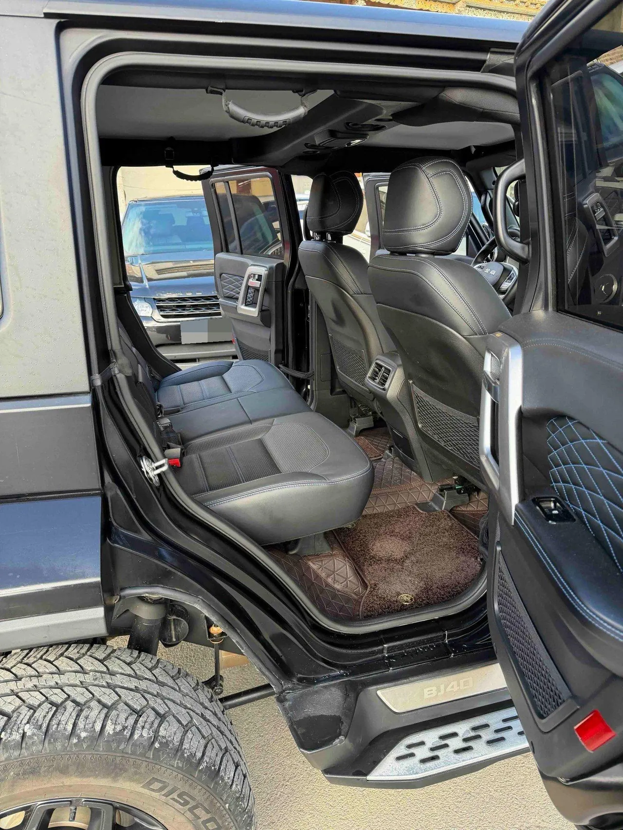 Beijing 2023 BJ40 2.0D Four-wheel Drive Blade Hero Edition Chivalrous Automatic Gear 10