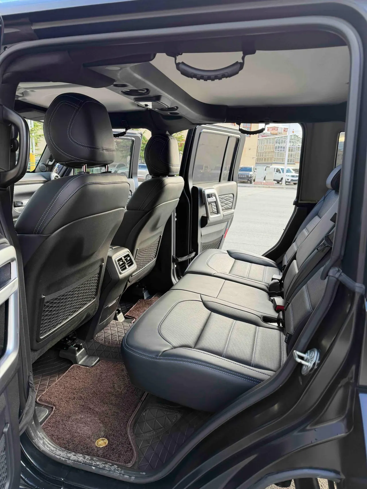 Beijing 2023 BJ40 2.0D Four-wheel Drive Blade Hero Edition Chivalrous Automatic Gear 8