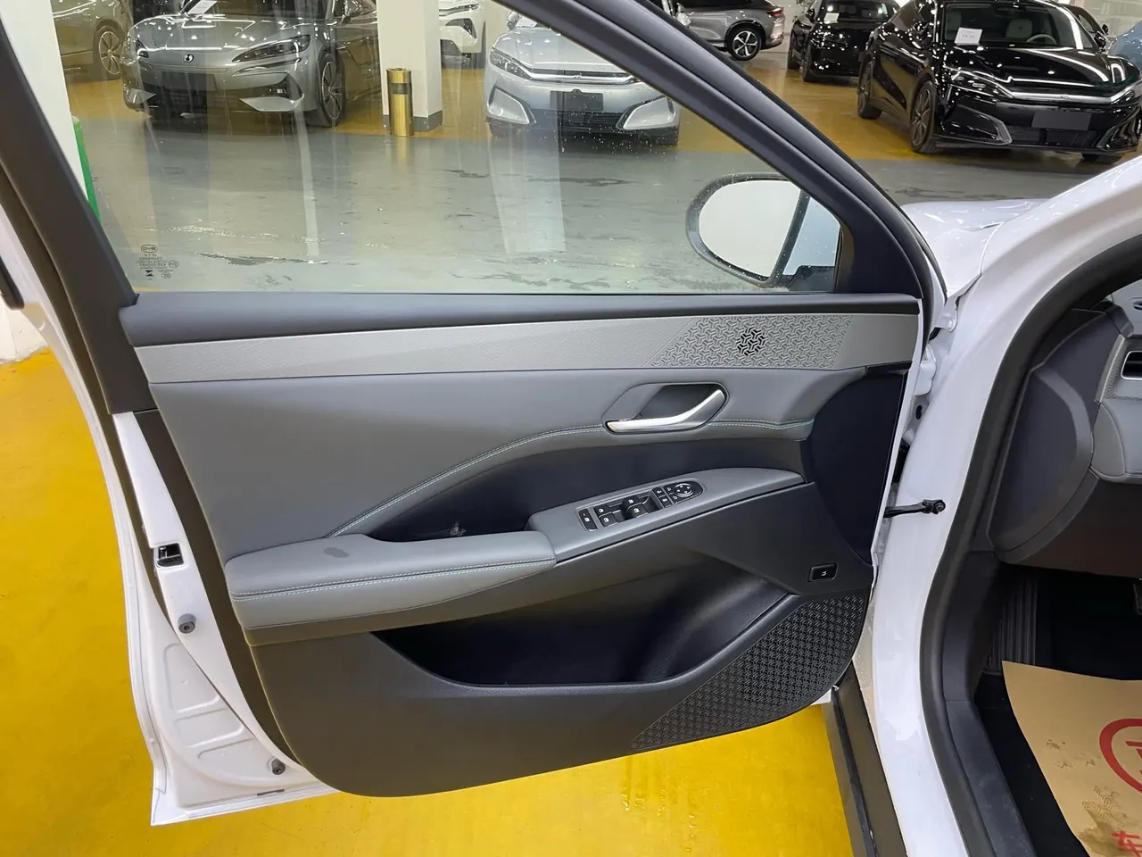 BYD 2025 Qin PLUS DM-i 1.5 stepless smart driving version 128KM aggressive automatic gear 3