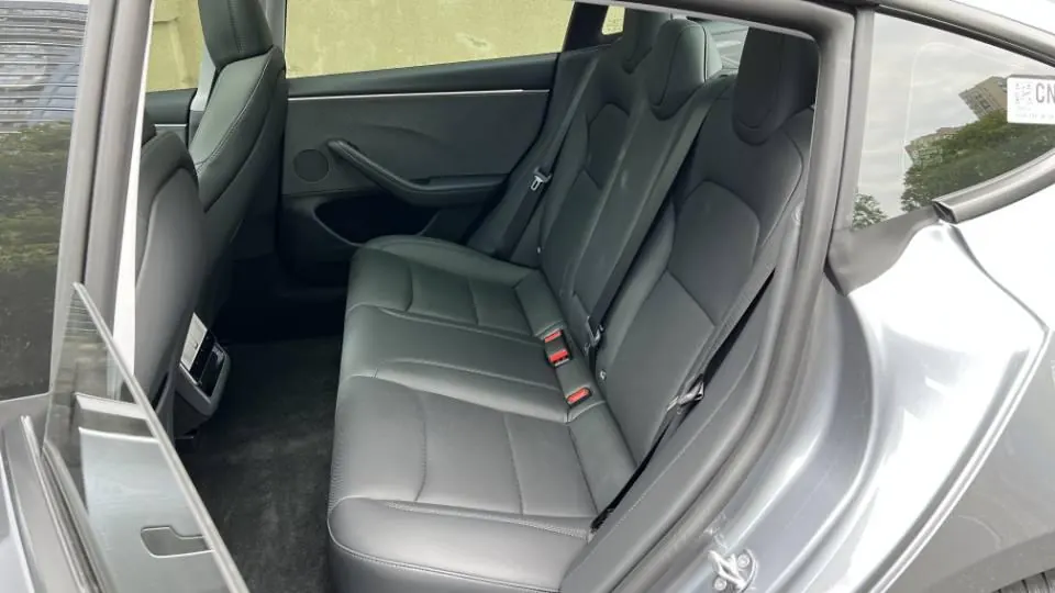 Tesla 2025 Model 3 Rear-Wheel-Drive Edition (facelift) Automatic Transmission 12