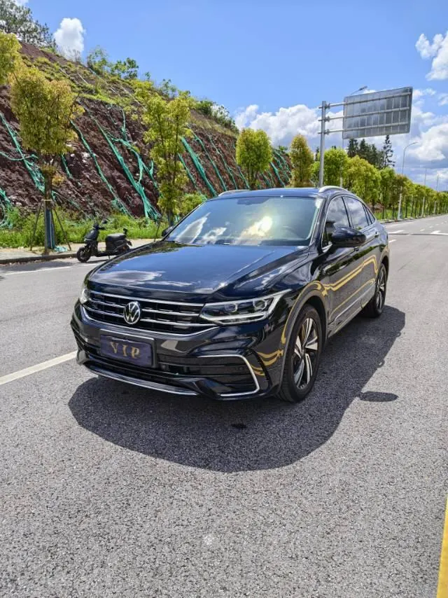 Volkswagen 2022 Tiguan X 2.0TSI 330TSI Two-Drive Ultimate Automatic Gear - View 1