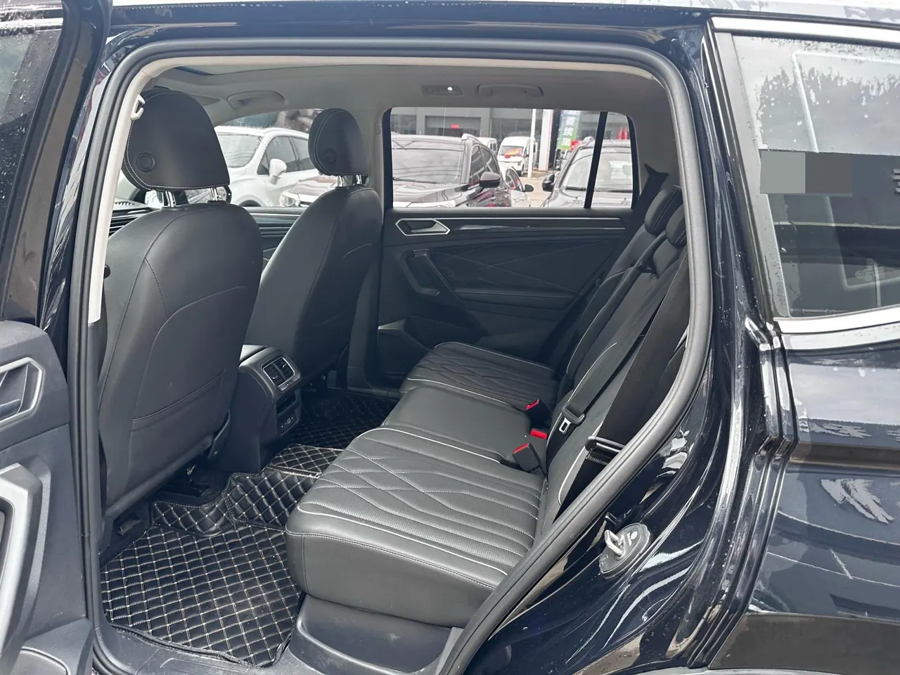 Volkswagen 2022 Tiguan L 2.0TSI 330TSI Two-Drive Smart Edition Automatic Gear 2