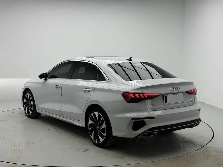Audi 2023 A3L Limousine 1.4TFSI 35TFSI Fashion Sport Version Automatic Transmission 2