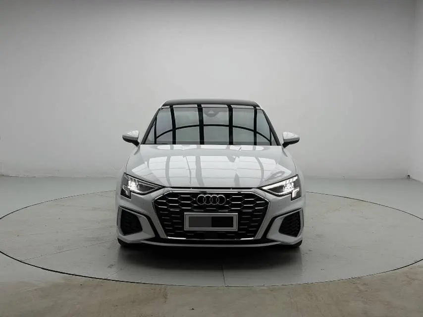 Audi 2023 A3L Limousine 1.4TFSI 35TFSI Fashion Sport Version Automatic Transmission 3