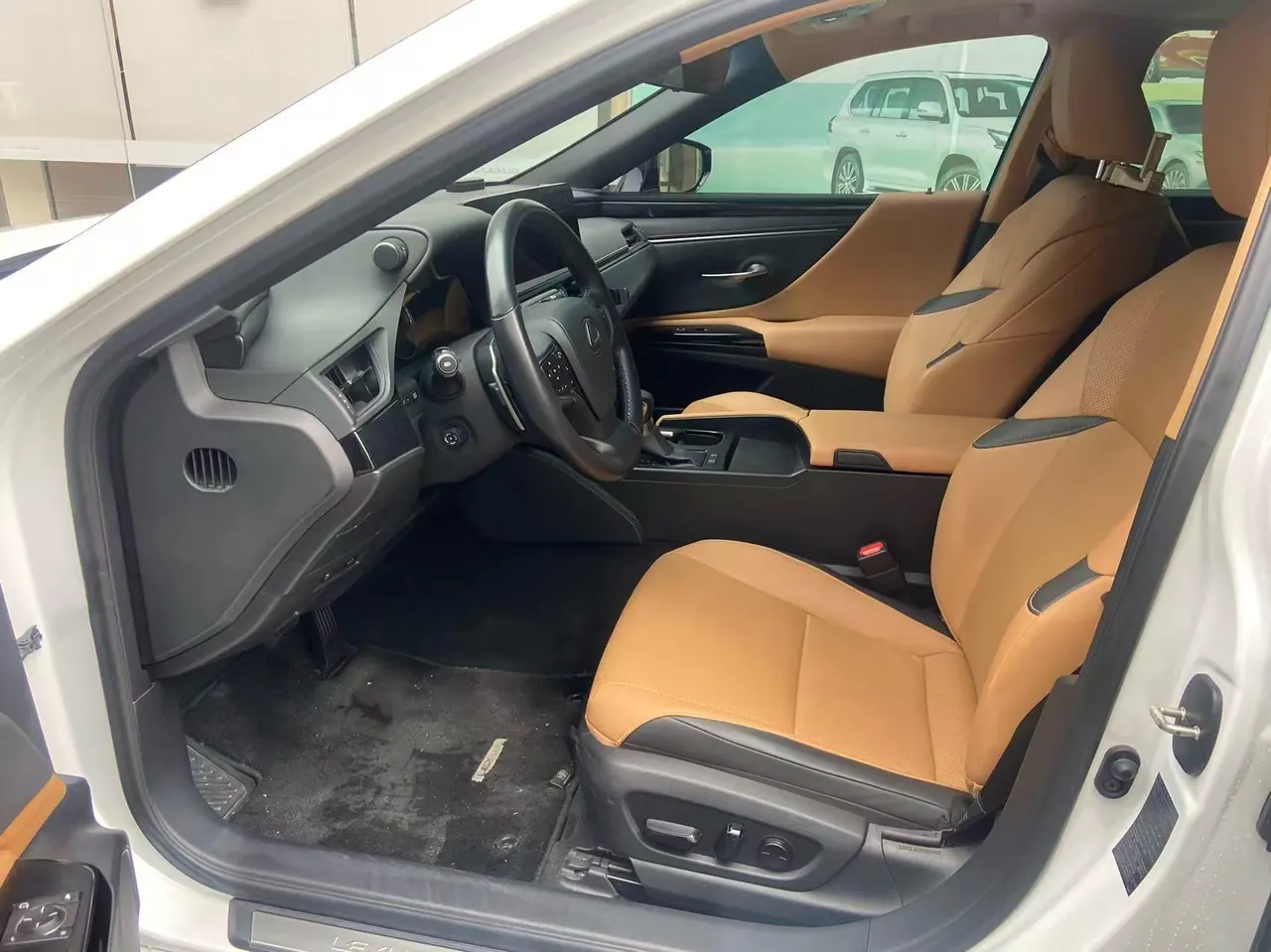Lexus ES (Imported) 2023 ES200 2.0 Stepless Premium Edition Automatic Gear 3