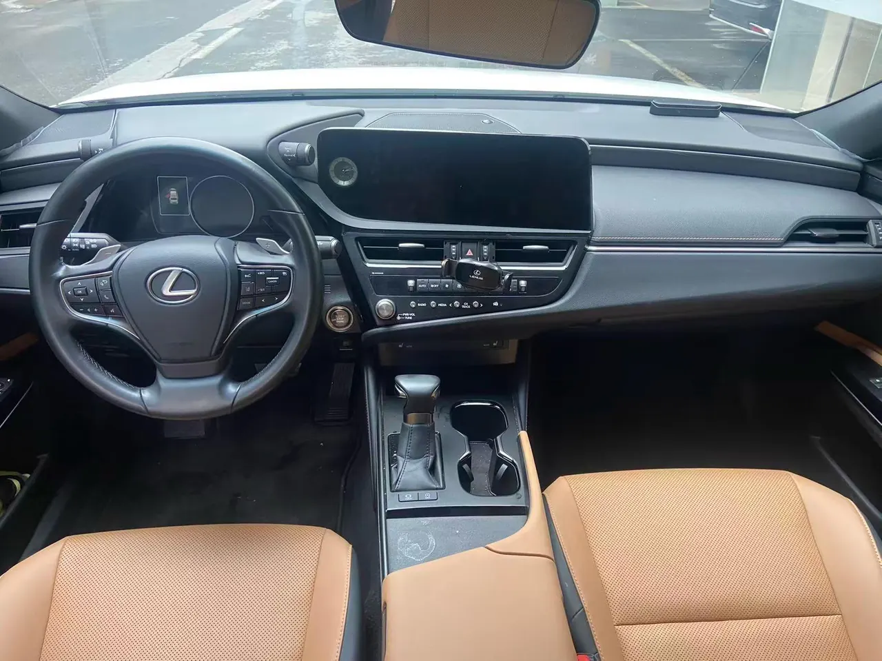 Lexus ES (Imported) 2023 ES200 2.0 Stepless Premium Edition Automatic Gear 6