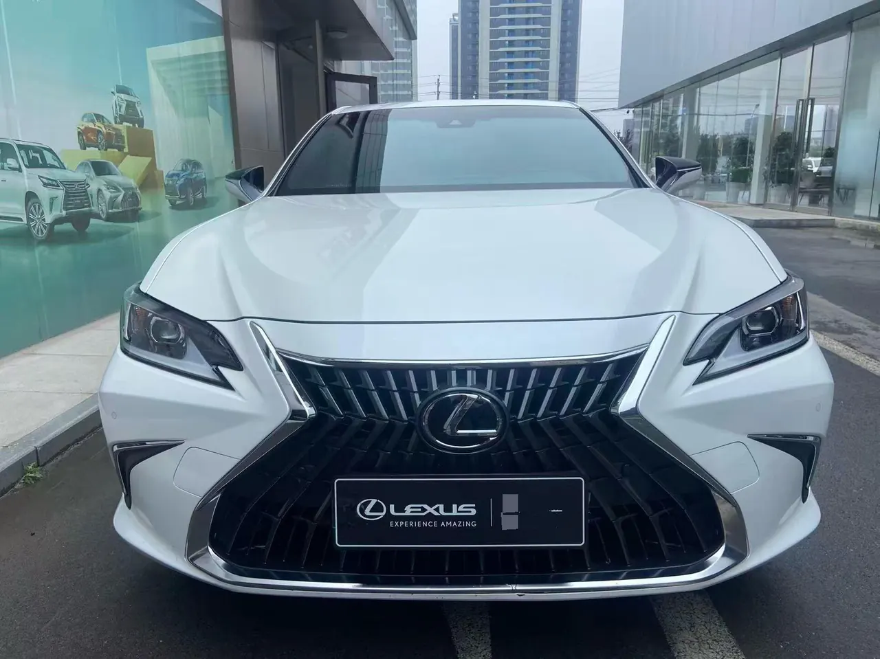Lexus ES (Imported) 2023 ES200 2.0 Stepless Premium Edition Automatic Gear 7