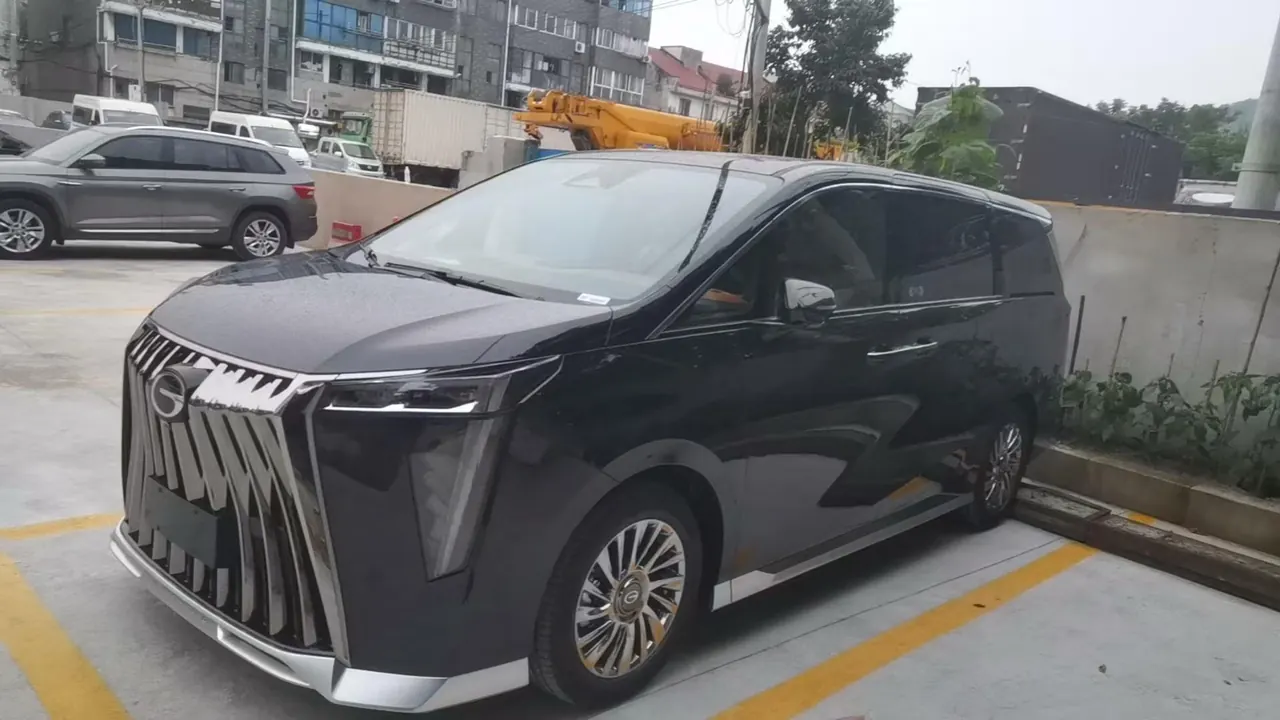 Chuanqi 2026 M8 Double Engine 2.0T Extreme Edition Automatic Gear - View 1
