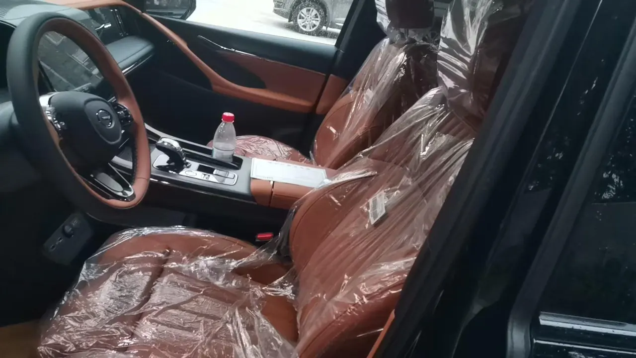 Chuanqi 2026 M8 Double Engine 2.0T Extreme Edition Automatic Gear 4