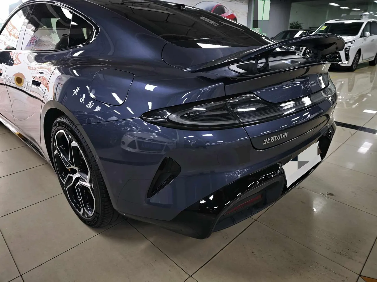 MI 2024 SU 7 750km Four-wheel Drive Max Founding Edition Automatic Gear 10