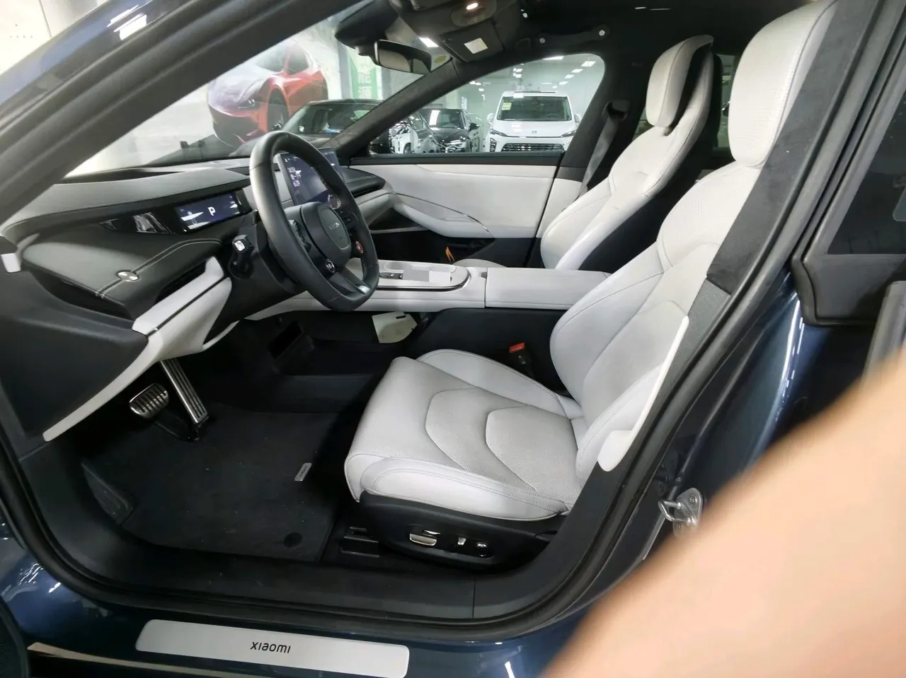 MI 2024 SU 7 750km Four-wheel Drive Max Founding Edition Automatic Gear 17
