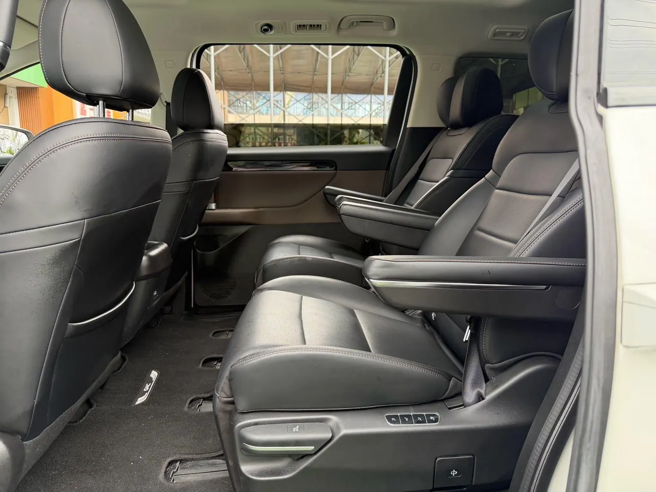 GAC Trumpchi 2024 E8 2.0 150km MAX Automatic Transmission 5