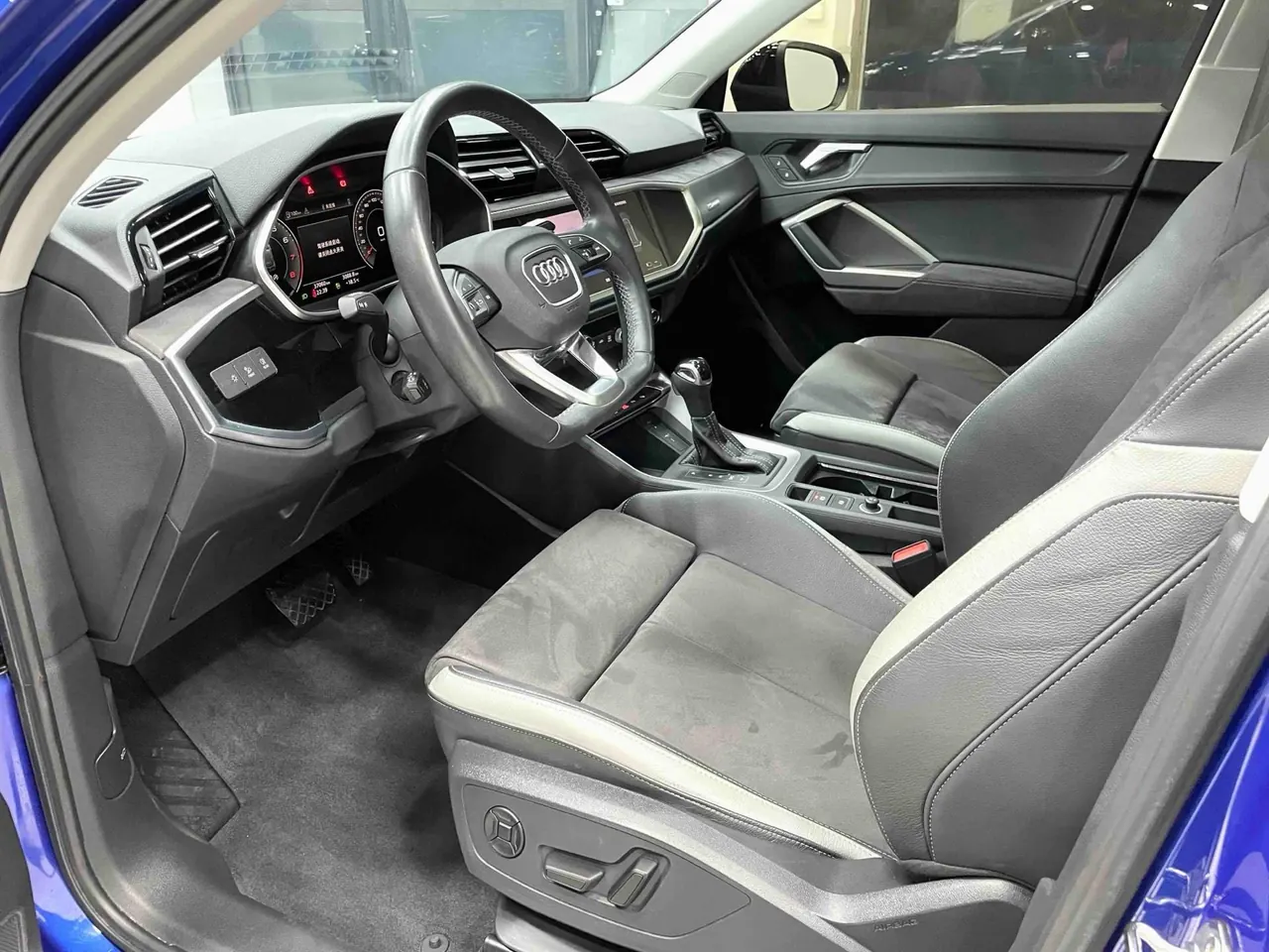 Audi 2022 Q3 1.4TFSI 35TFSI Fashion Dynamic Automatic 5