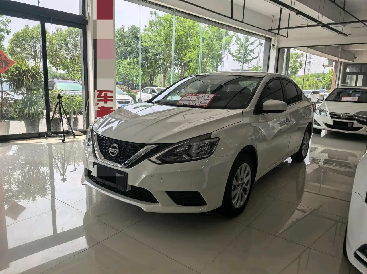 Nissan 2026 Sylphy Classic 1.6 Stepless XE Comfortable Sunroof Edition Automatic Gear - View 1