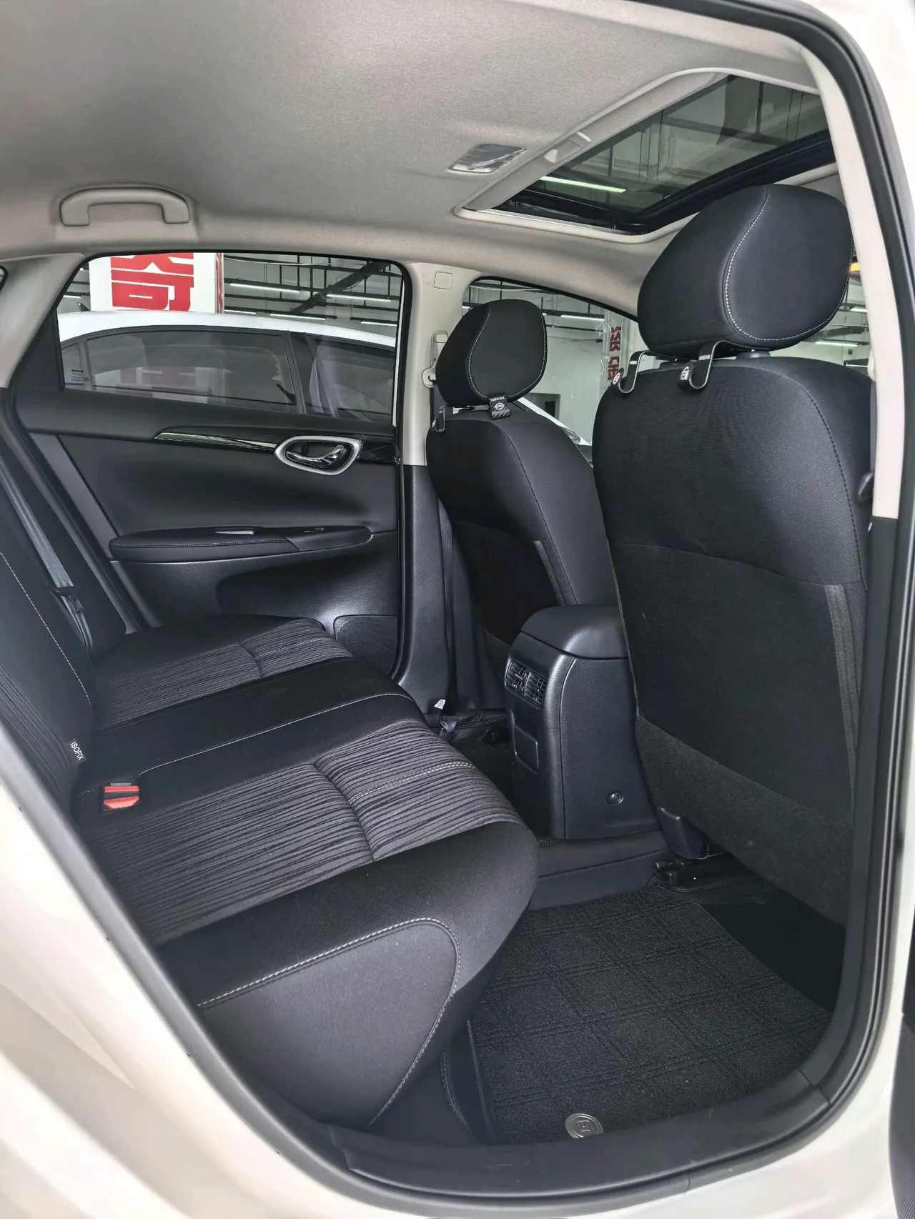 Nissan 2026 Sylphy Classic 1.6 Stepless XE Comfortable Sunroof Edition Automatic Gear 7
