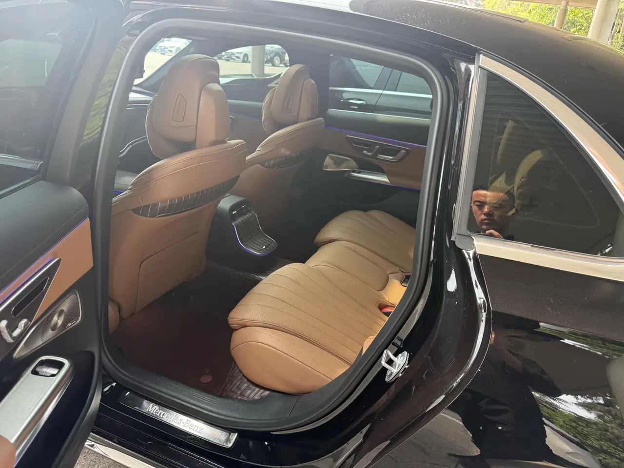 Mercedes Benz E Class 2024 E 300 L 48V 2.0T Luxury Automatic Gear 3