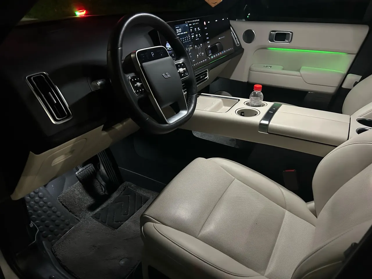 Li 2022 L9 1.5T Max Edition Automatic Gear 3
