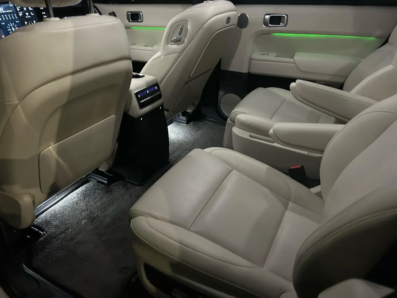 Li 2022 L9 1.5T Max Edition Automatic Gear 4