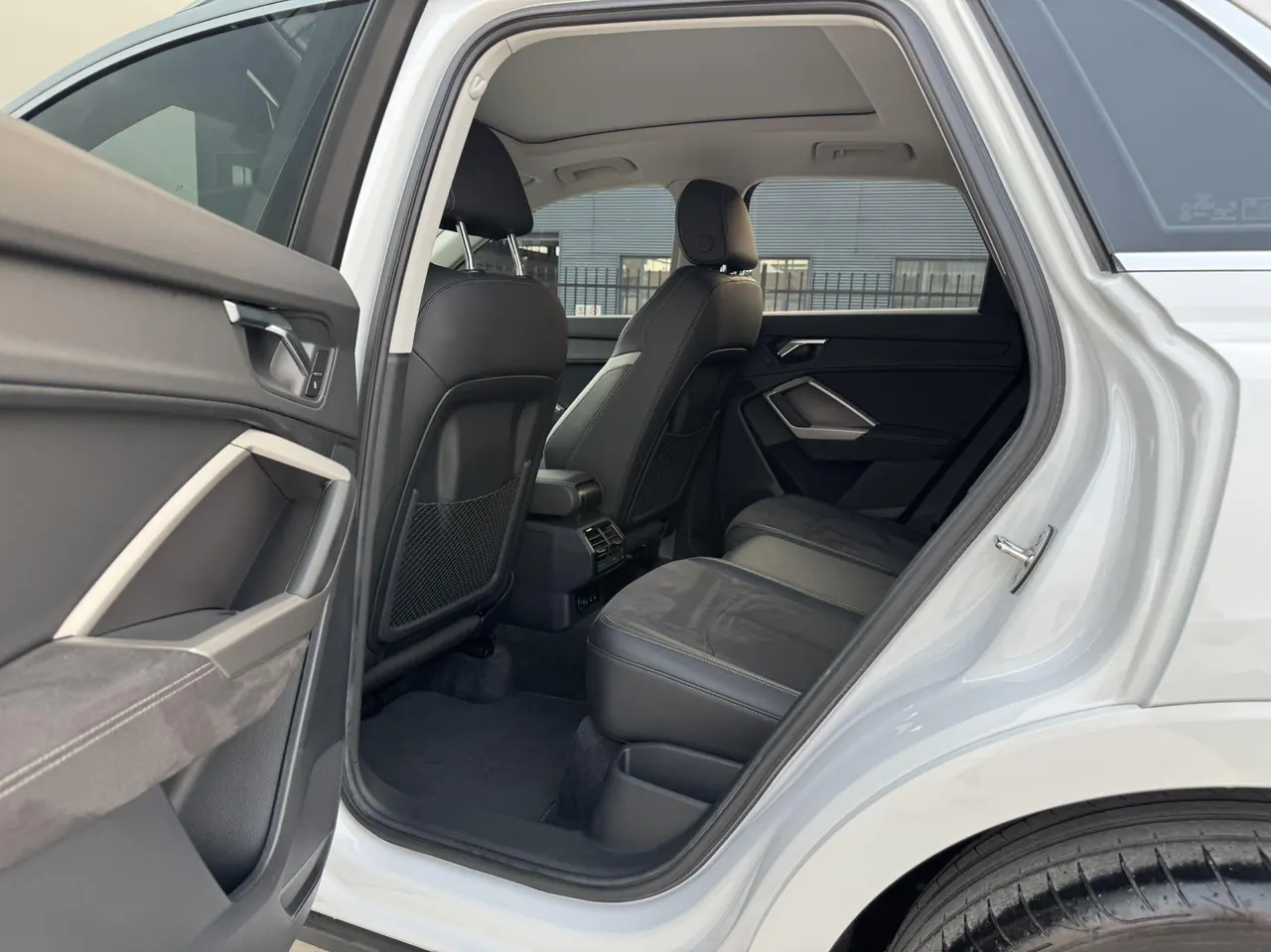 Audi 2022 Q3 1.4TFSI 35TFSI Fashion Dynamic Automatic 10