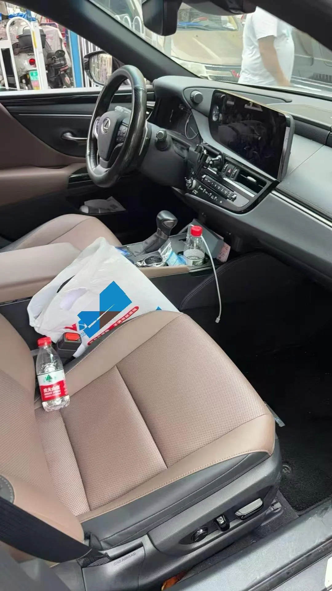 Lexus ES (Imported) 2022 ES200 2.0 Stepless Premium Edition Automatic Gear 5