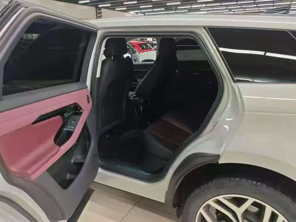 Land Rover 2024 Range Rover Aurora L 48V 2.0T 249PS Condensing Limited Edition Automatic Gear 5
