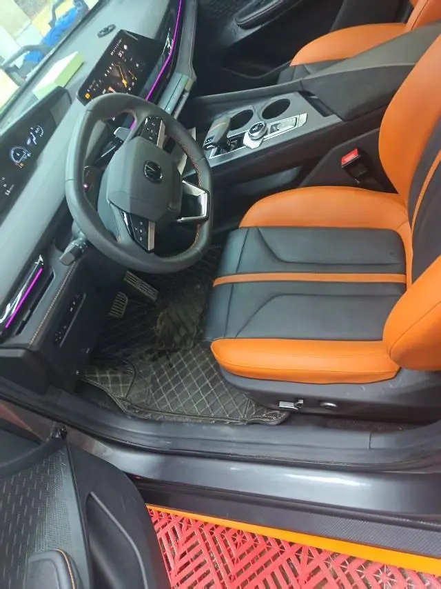 ChangAn 2024 UNI-V 1.5T Prestige Automatic 8