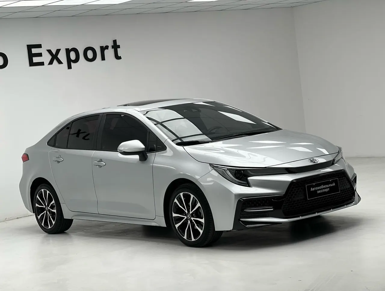 Toyota 2022 Lei Ling 1.2T Stepless 185T Sports Edition Automatic Gear 3