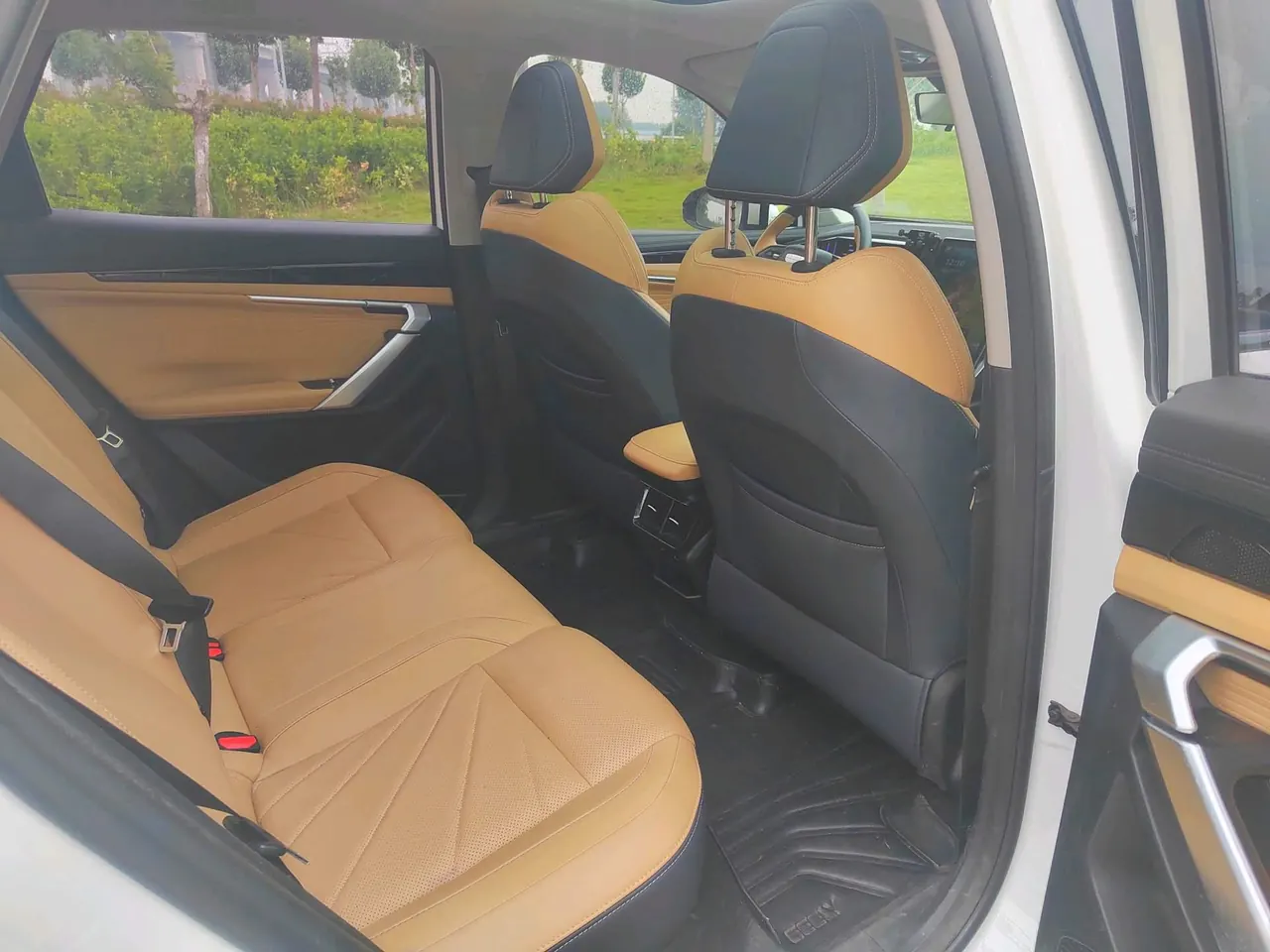 Geely 2023 Boyue L 2.0TD Honorable Automatic Gear 10